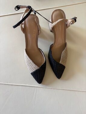 SFERRA Two-Tone Woven Pointed Toe Ankle Strap Heels - Black & Cream